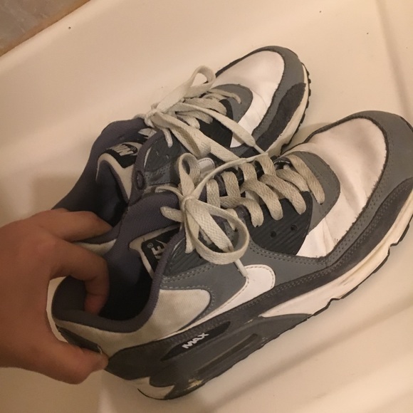 Shoes - Picture 2 of 3